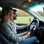 Fahrstunden mit Automatikgetriebe: Ein Fahrschüler übt das Fahren mit einem Automatikauto.