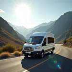 Ford Transit Wohnmobil auf der Straße