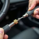 Koaxialkabel Reparatur im Auto