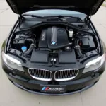 BMW 125i E82 Motorraum Detailansicht