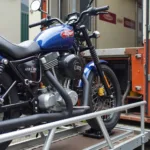 Motorradtransport per Zug: Preise und Optionen