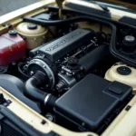 Audi 100 Motor und Technik: Detaillierte Einblicke in den Motorraum.