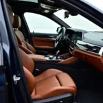 BMW M5 Competition Vollausstattung Preis: Ein Blick auf das luxuriöse Interieur und die fortschrittliche Technologie.