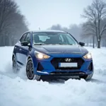 Hyundai i20 mit Winterreifen im Schnee