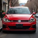 VW Golf GTI 8 in Rot: Frontansicht